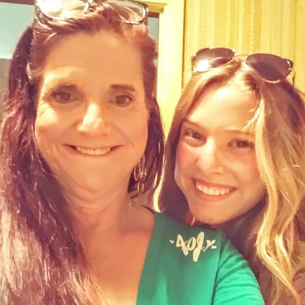 Meet your Posher, Lela